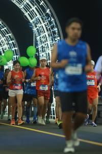 BIB: 441, 41202
                            <button type="button" onclick="openModal(21208755)" class="btn btn-primary btn-sm float-right btn-popup" data-toggle="modal" data-target=".modal-high-quality">
                        <i class="fas fa-shopping-cart"></i> Add to Cart
                    </button>
                                            <button type="button" onclick="isThisMe(21208755, true)" class="btn btn-success btn-sm float-right btn-popup btn-isme hidden" data-toggle="tooltip" data-placement="bottom" title="นี่คือรูปของคุณใช่ไหม คลิกที่นี่เพื่อเอาเข้าอัลบั้ม">
                        <i class="fas fa-plus"></i> Add to album
                    </button>
                    <button type="button" onclick="isThisMe(21208755, false)" class="btn btn-warning btn-sm float-right btn-popup btn-isnotme hidden">
                        <i class="fas fa-ban"></i> Remove from album
                    </button>